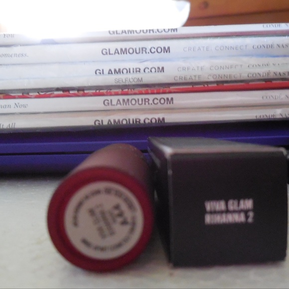 MAC Rhiana 2 Viva Glam lipstick - Picture 2 of 2